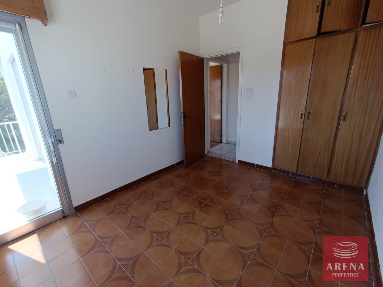 15-3-BED-APT-LARNACA-8542