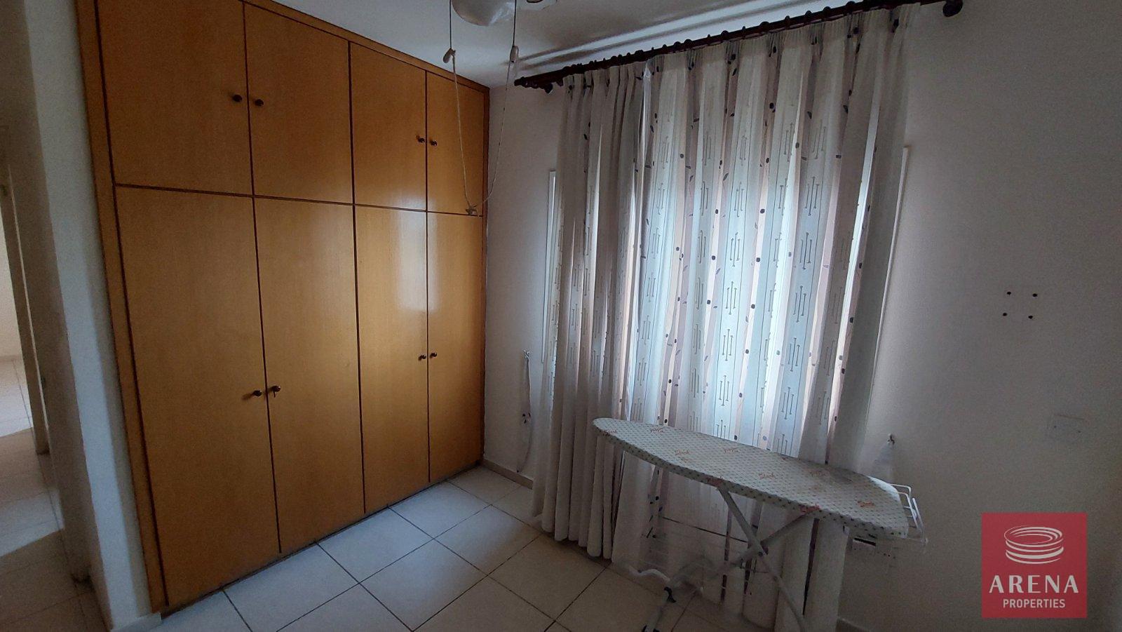 15-3-BED-APT-LARNACA-8847