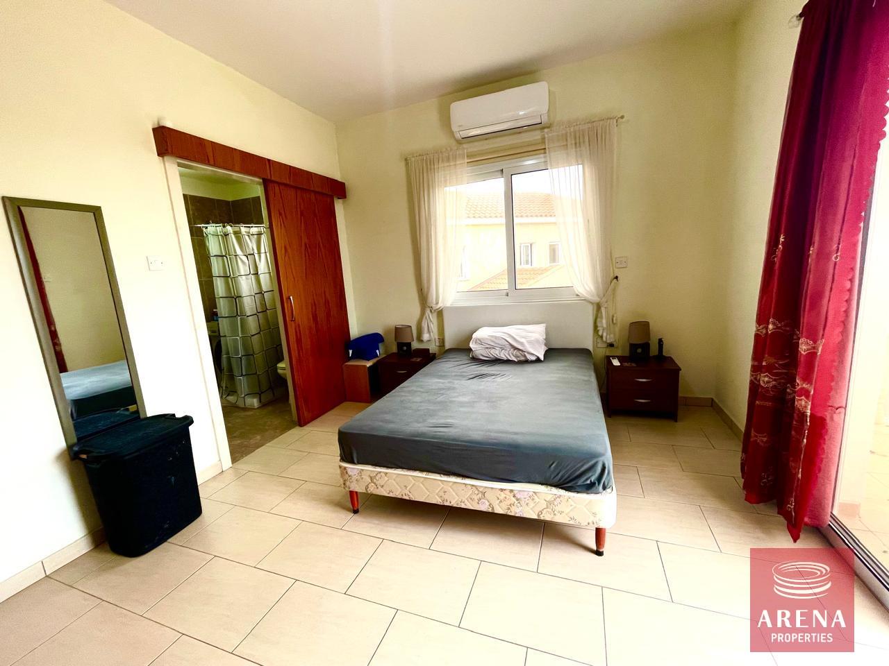 15-3-BED-VILLA-FRENAROS-8586