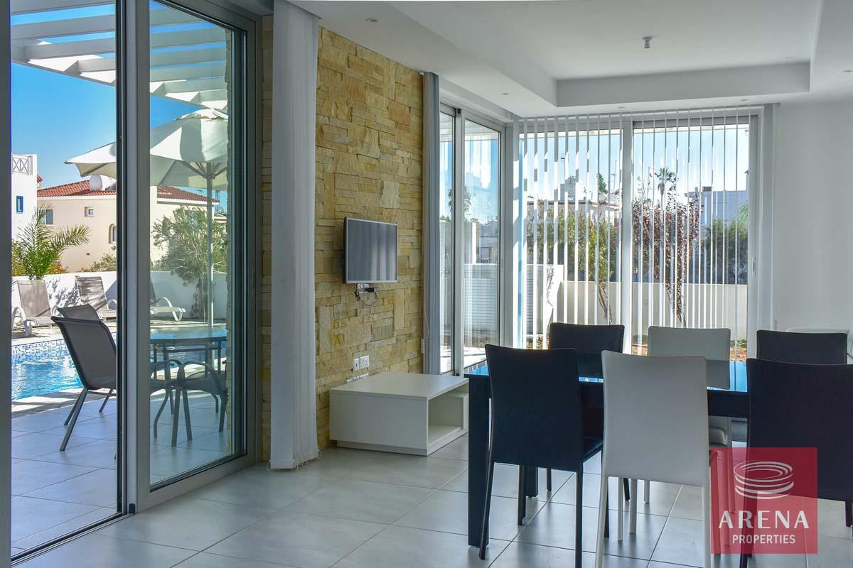 15-3-BED-VILLA-IN-PROTARAS-7271-1