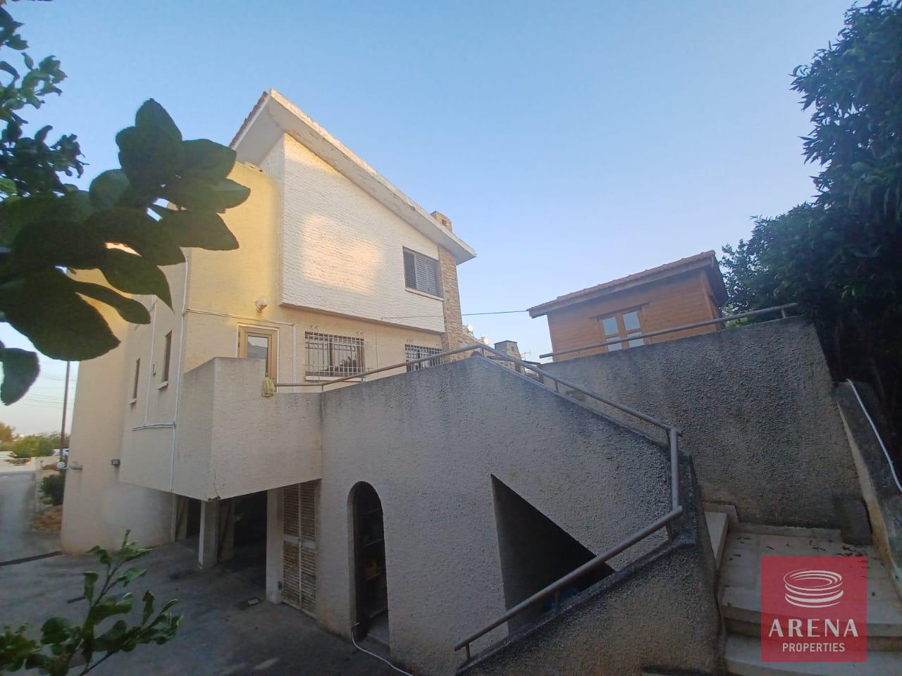 15-3-BED-VILLA-IN-PYLA-7456