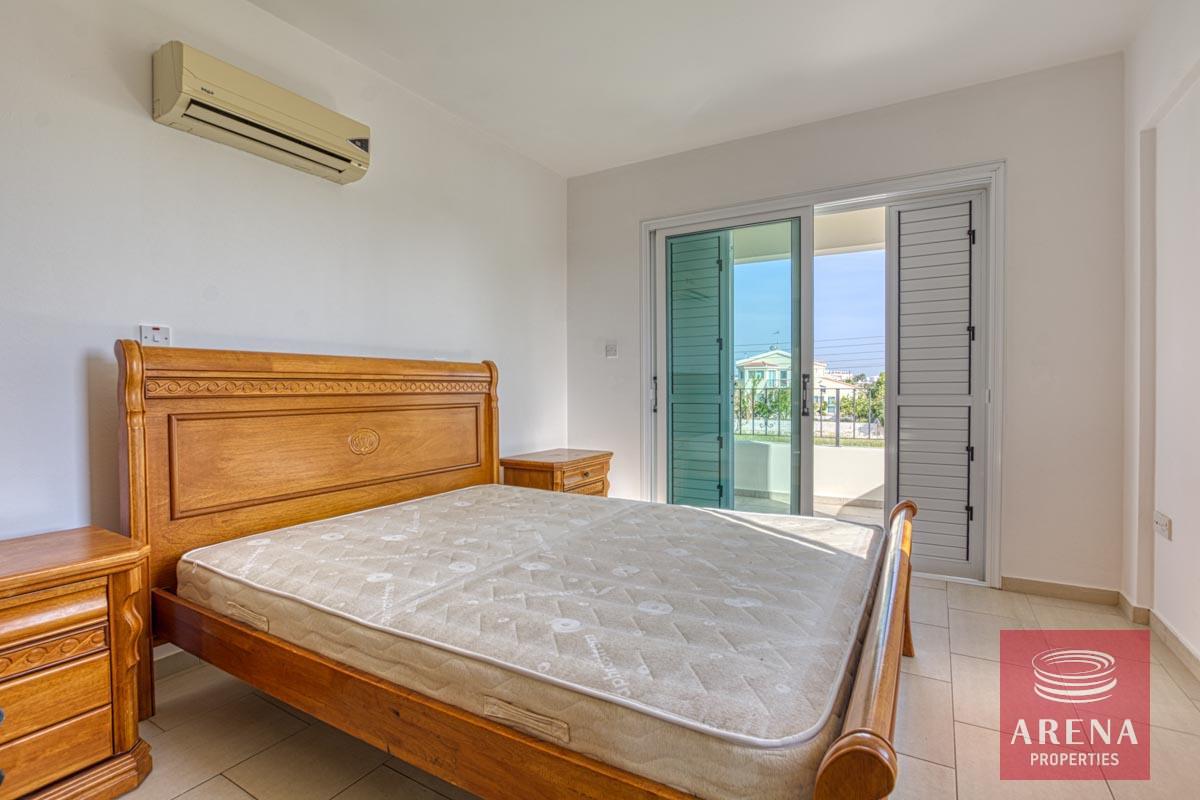 15-3-bed-th-for-sale-in-Paralimni-5880