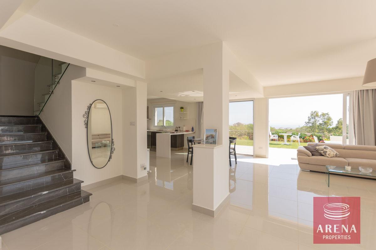 15-4-Bed-villa-in-Protaras-6036-1