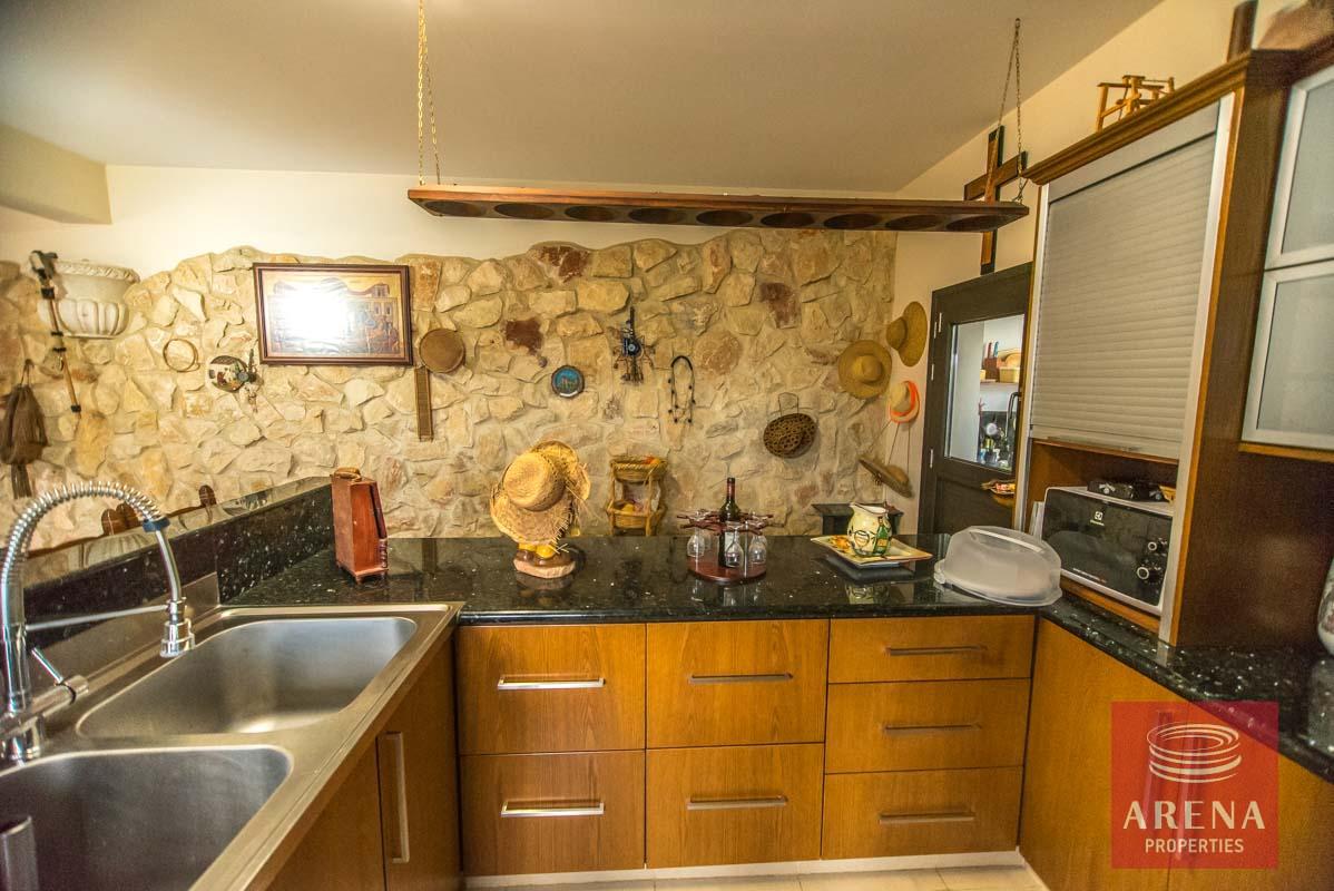 15-4-bed-bungalow-for-sale-in-sotira-kitchen
