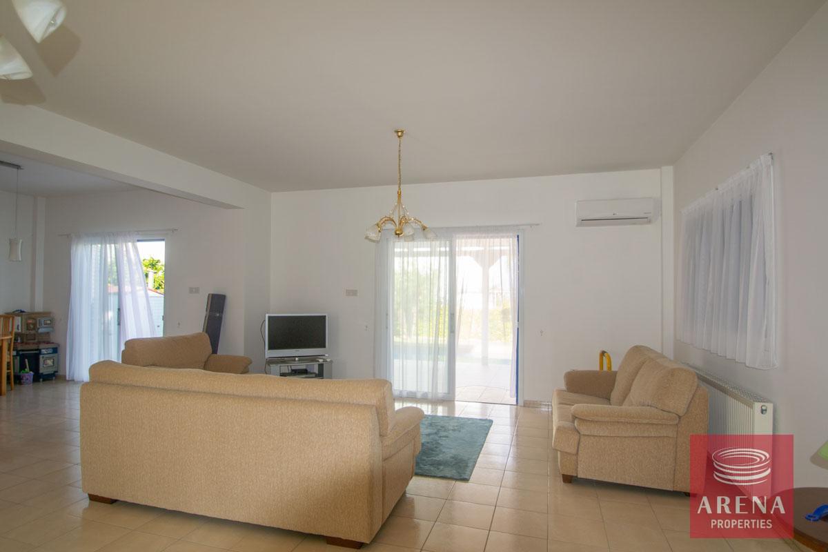 15-4-bed-villa-in-Protaras-5955-2