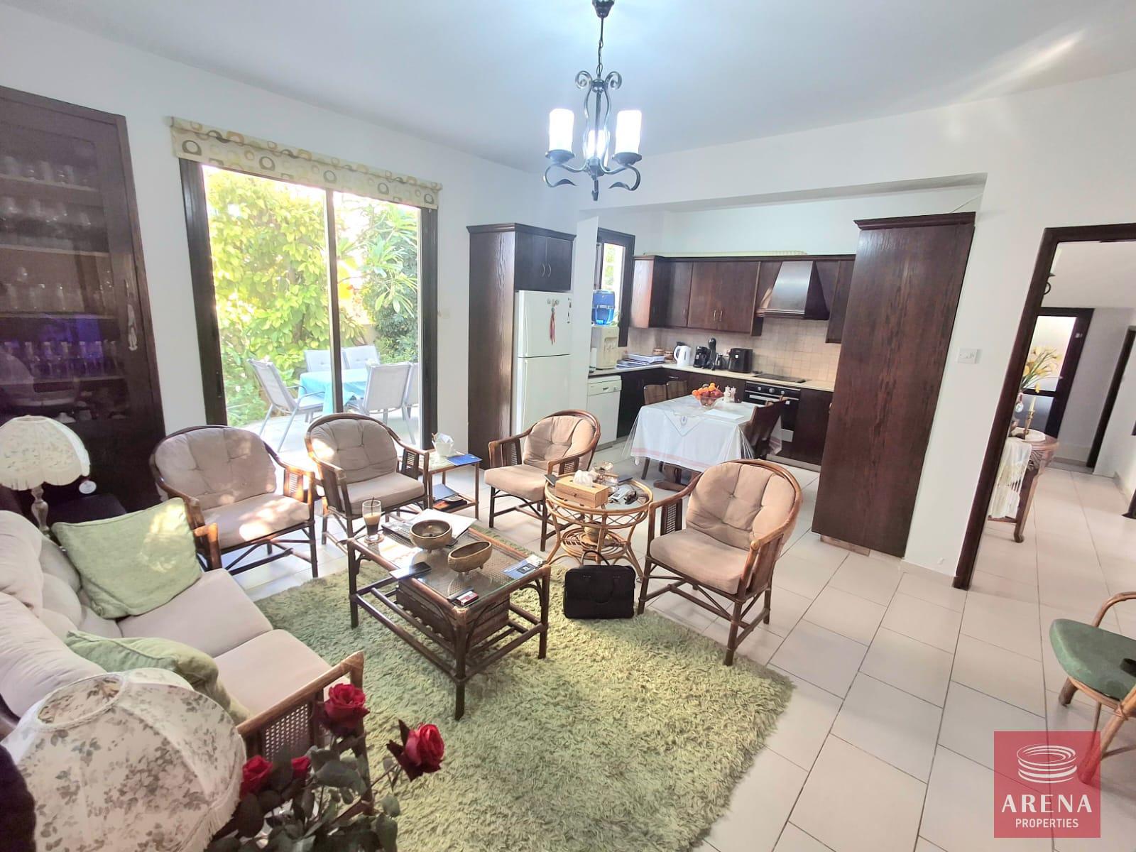 15-5-BED-VILLA-KRASAS-9152