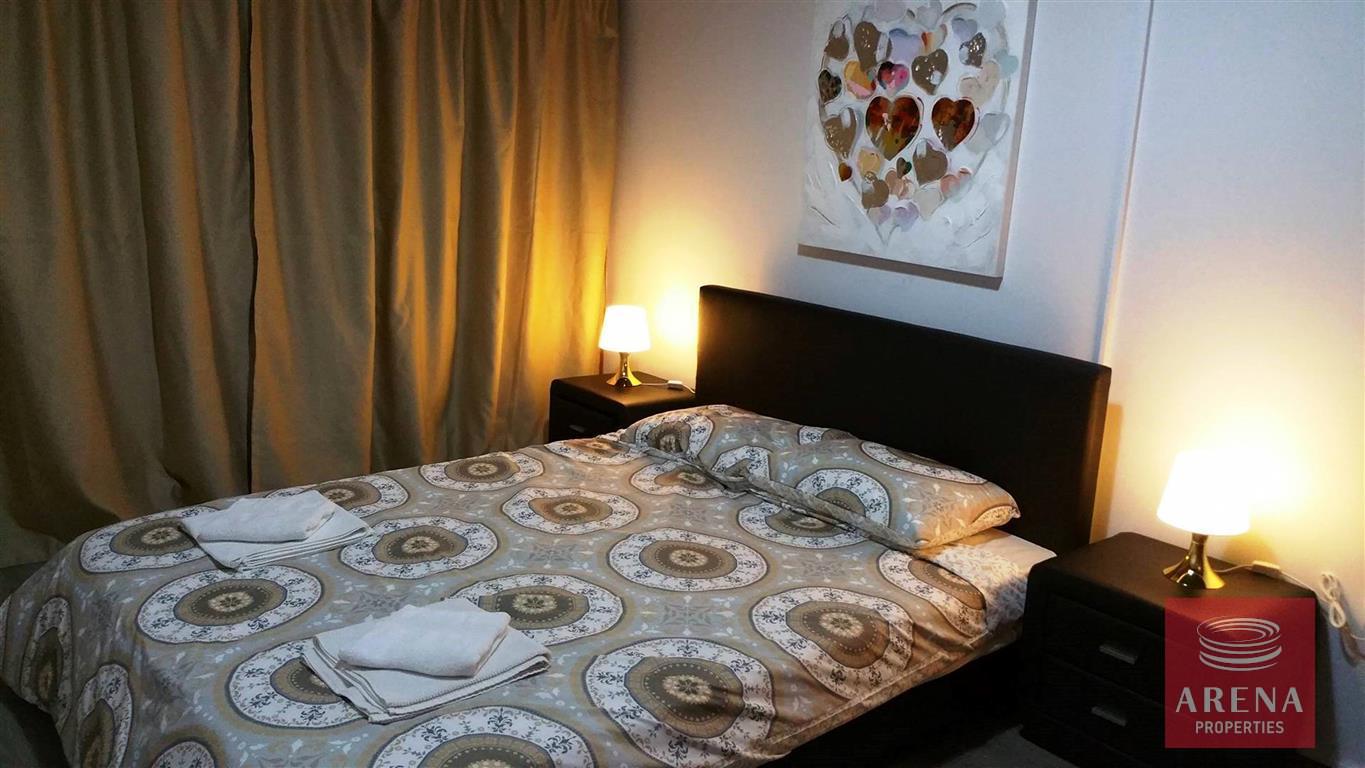 15-6-bed-villa-for-sale-in-ayia-napa-bedroom-1