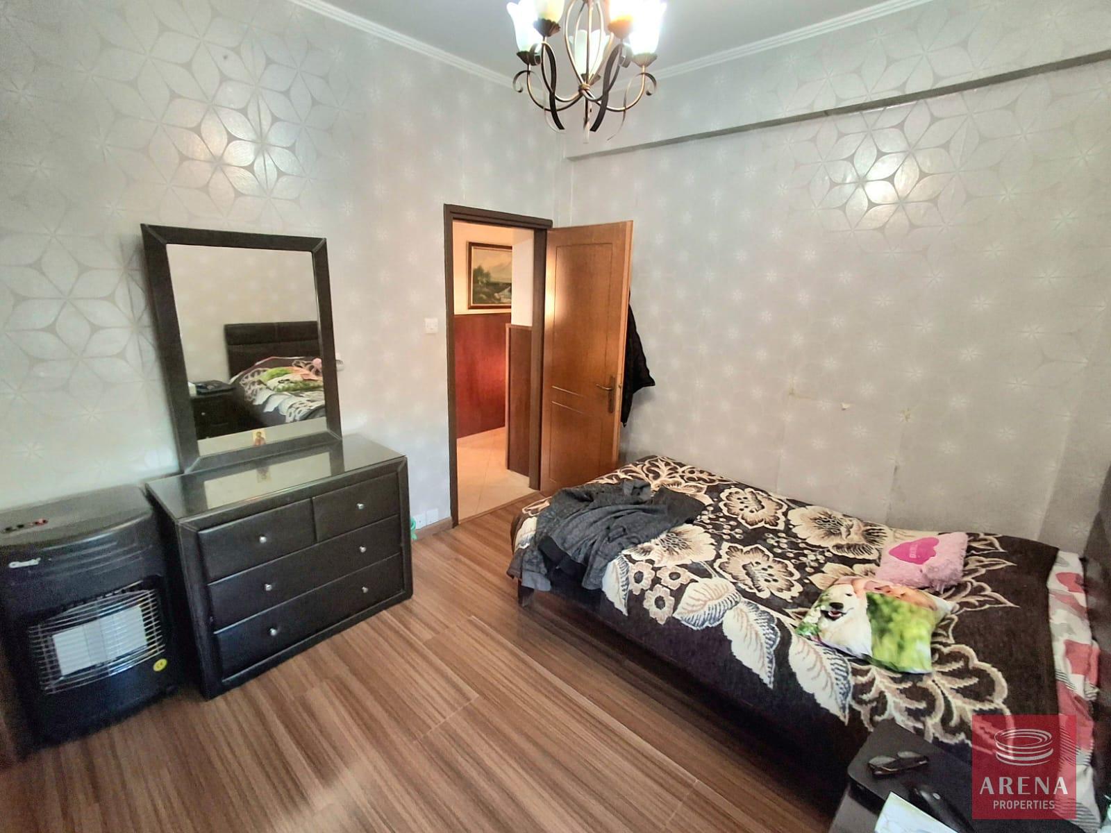 15-APT-IN-LARNACA-9173