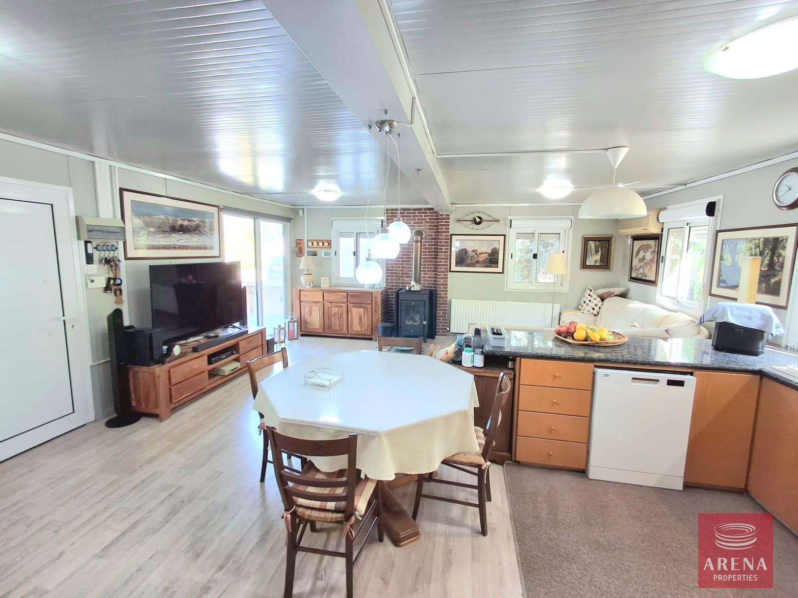 15-BUNGALOW-IN-ALETHRIKO-8835