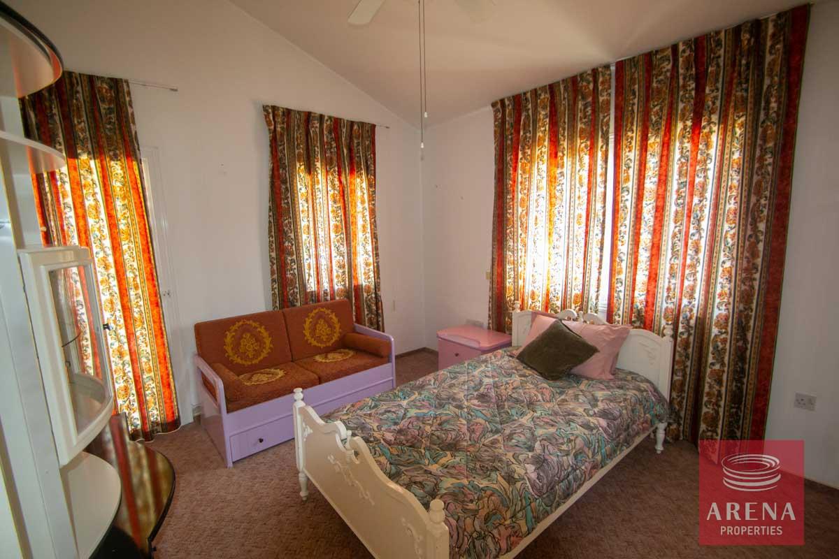 15-House-in-Paralimni-5409_0-1