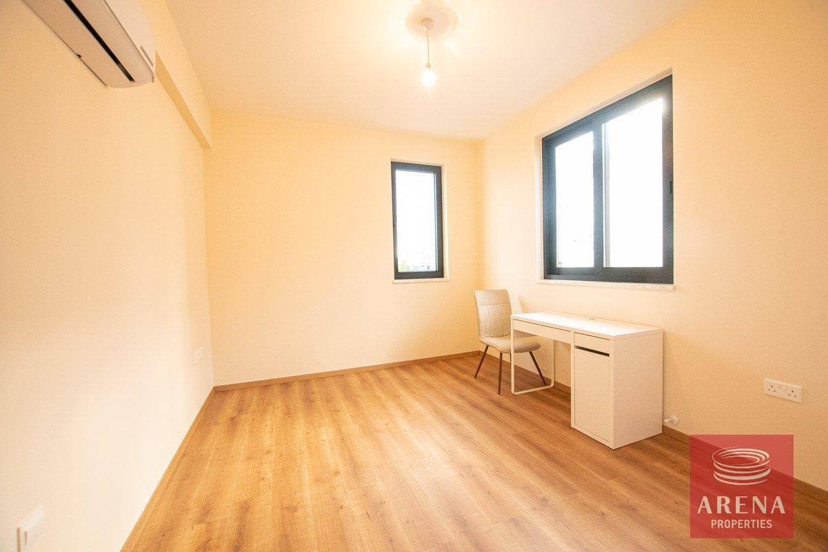 15-VILLA-FOR-RENT-LIVADIA-5473-1