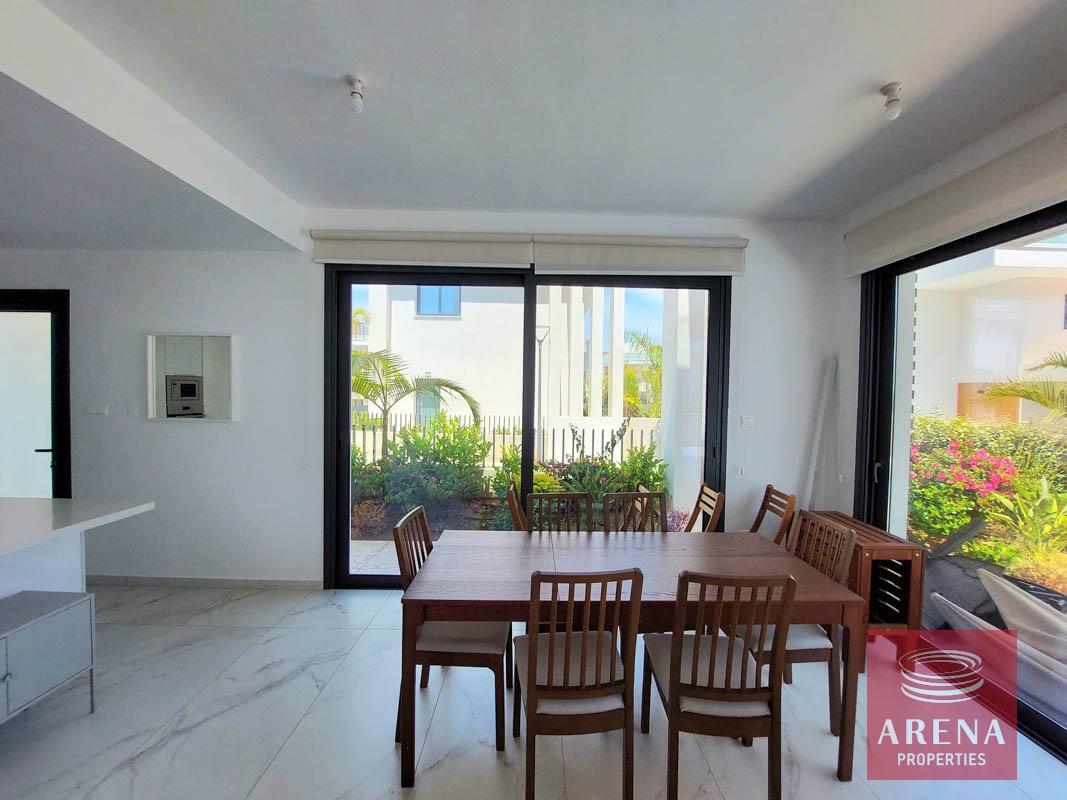 15-VILLA-IN-PROARAS-7279-1