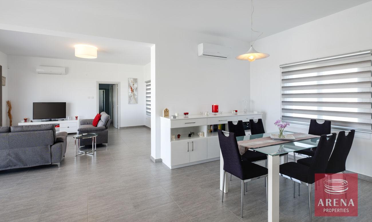 15-bungalow-vrysoulles-to-buy