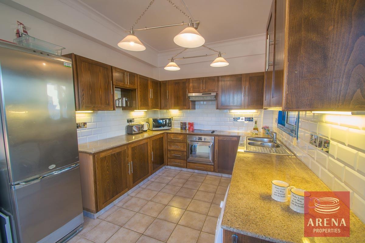 15-villa-in-ayia-thekla_1