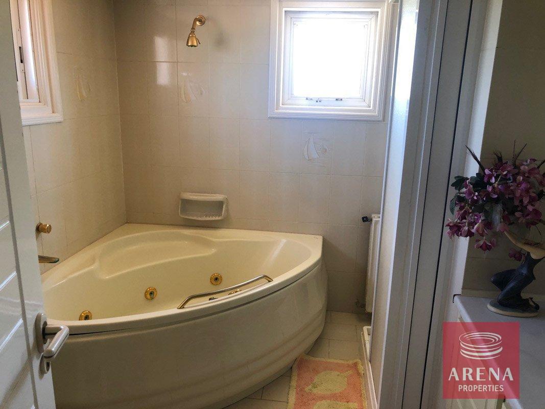 15-villa-in-paralimni-5163