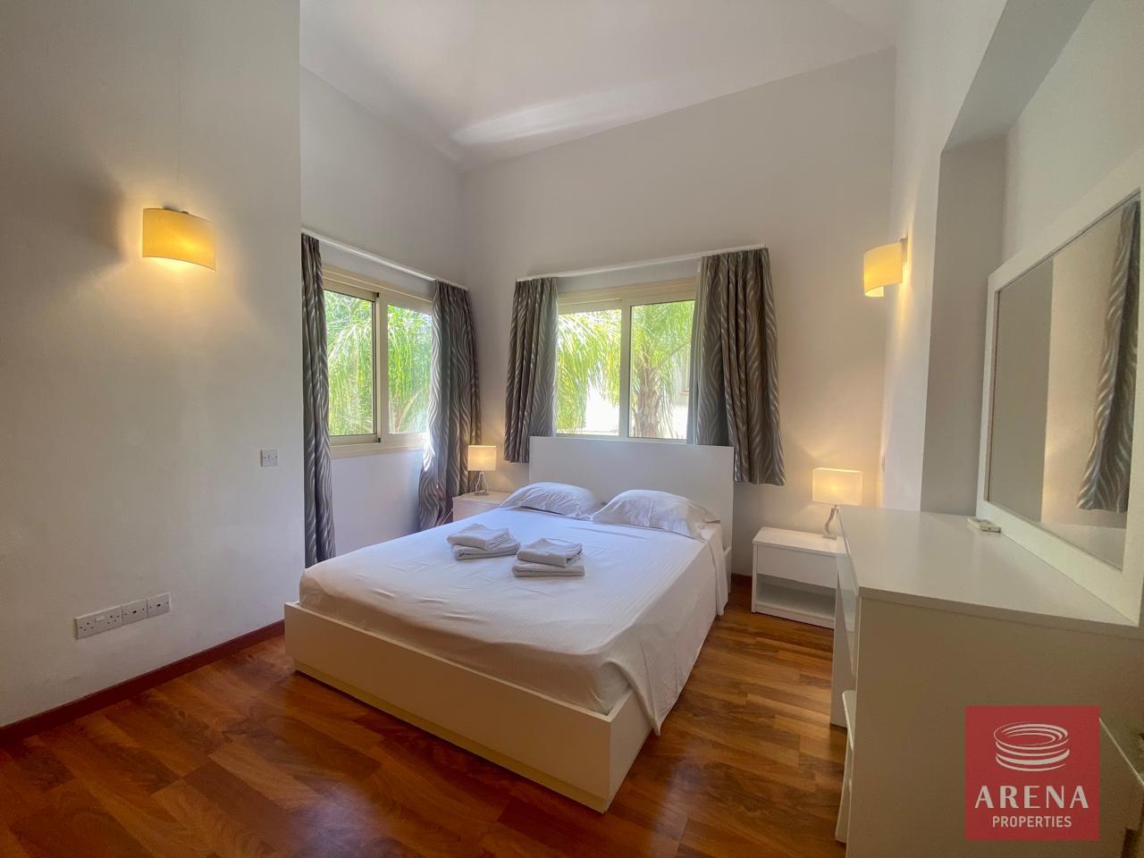 16-1-3-BED-VILLA-IN-cape-greco-8112-1