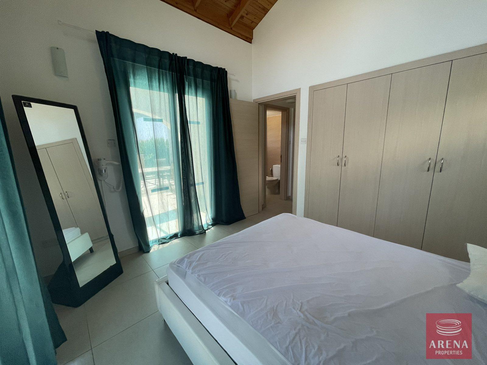 16-2-BED-BUNGALOW-IN-AYIA-THEKLA-7258