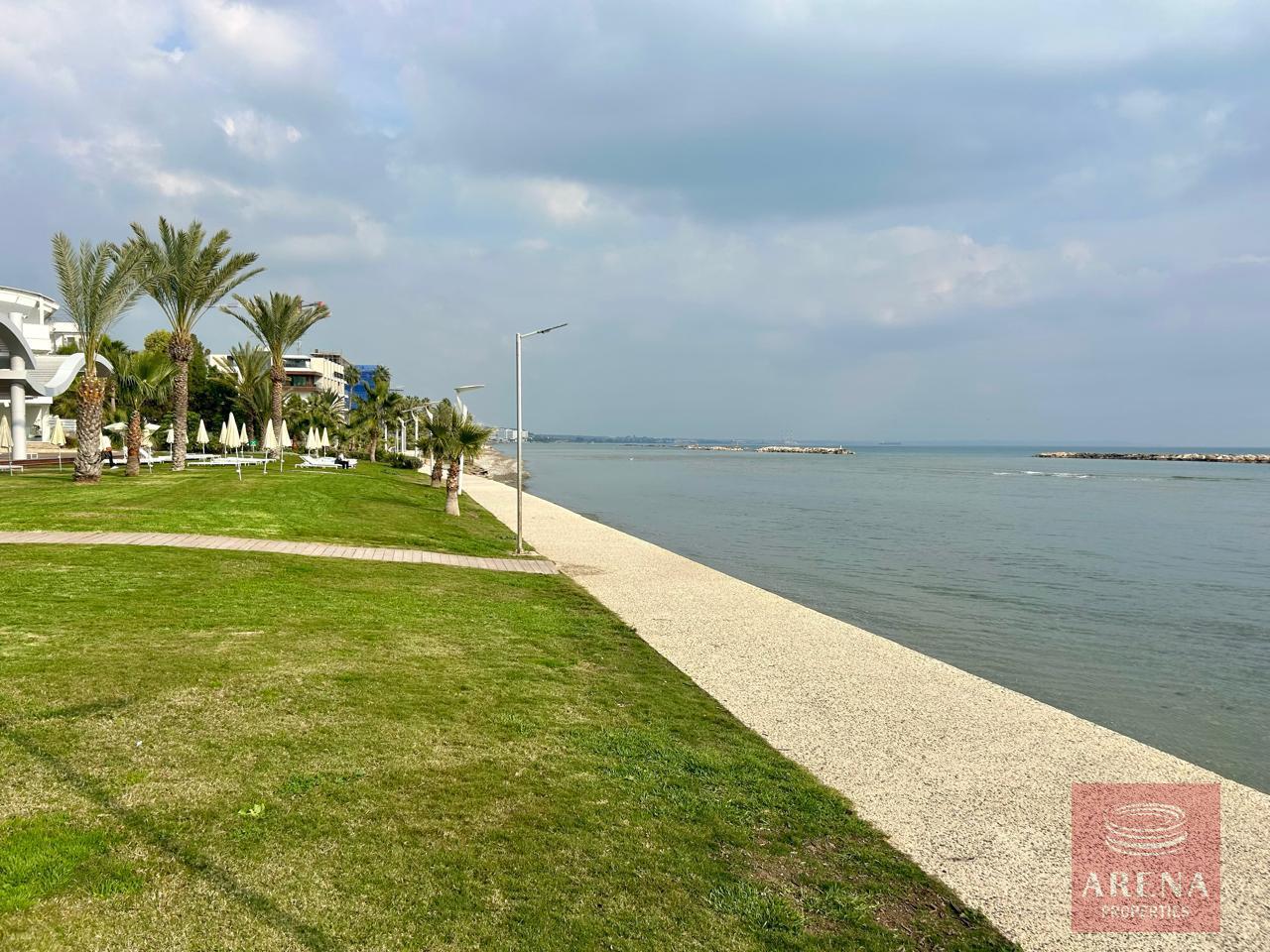 16-2-BED-TOWNHOUSE-IN-DEKELIA-AREA-9132-1