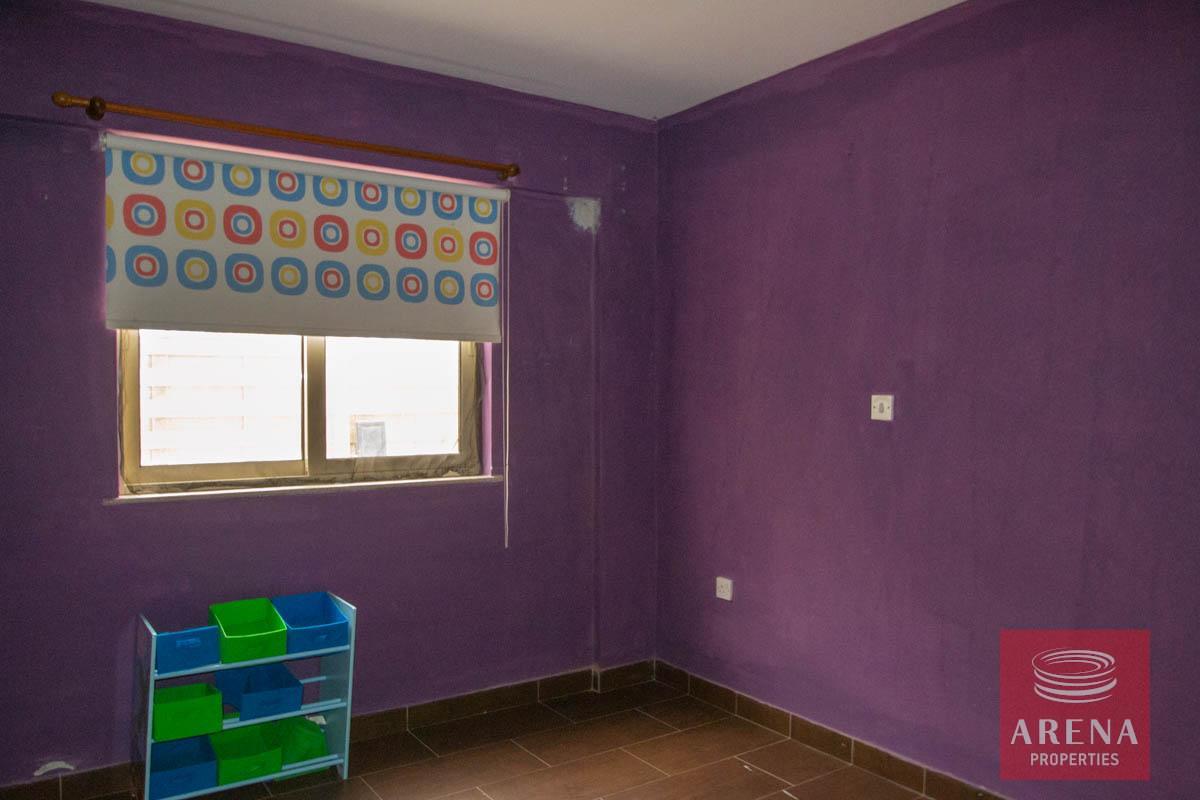 16-3-BED-APT-DERYNIA-5784-1-2