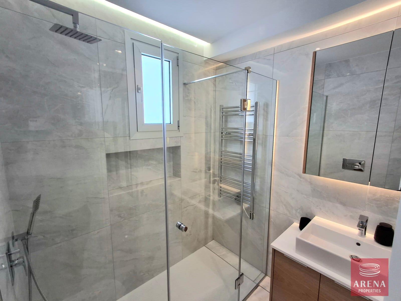 16-3-BED-PENTHOUSE-KAMARES-9082