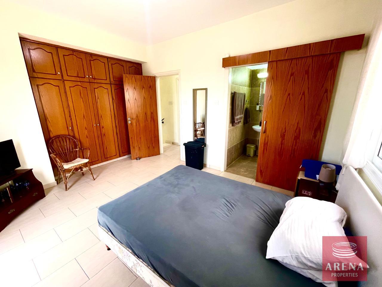 16-3-BED-VILLA-FRENAROS-8586