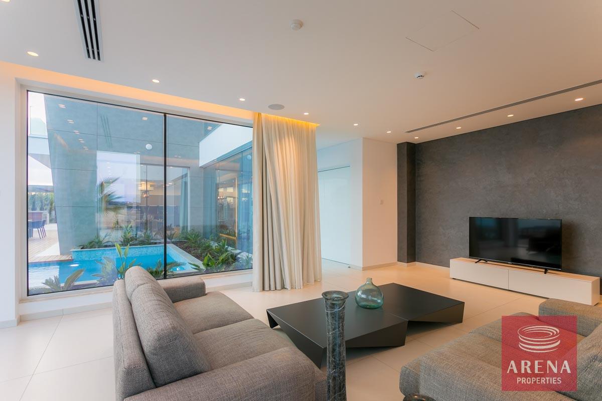 16-3-BED-VILLA-IN-AYIA-NAPA-7057-1