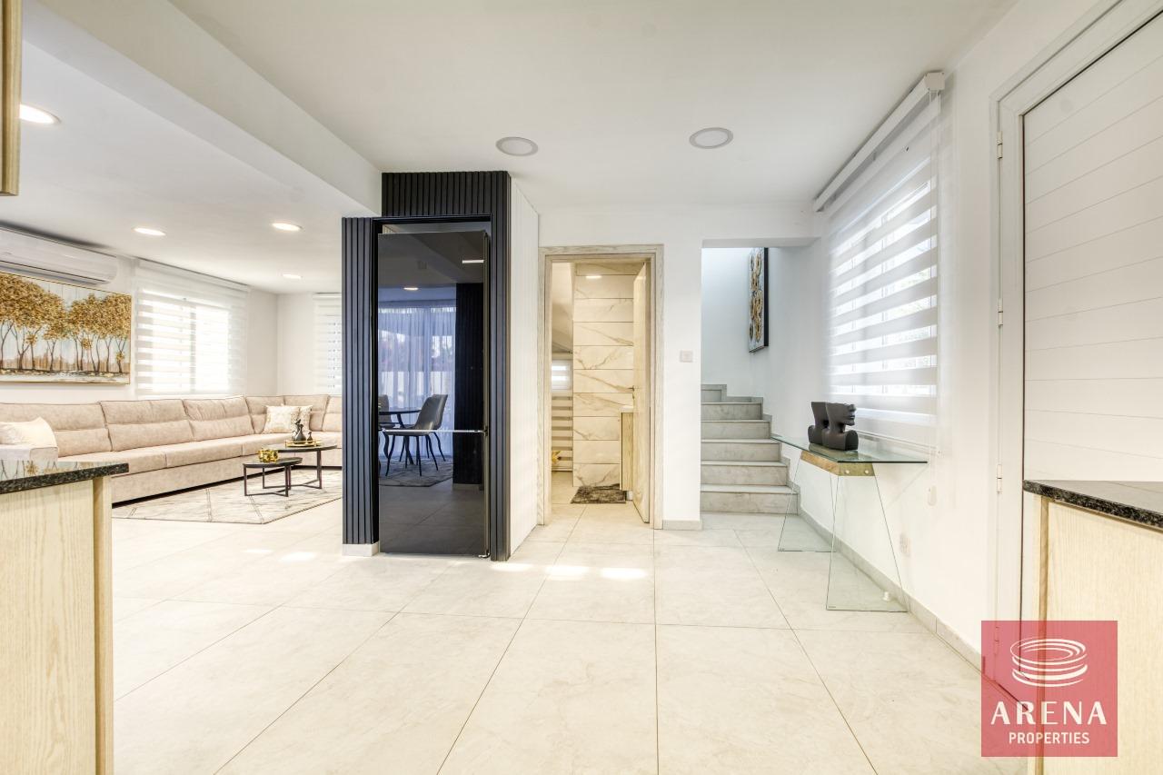 16-3-BED-VILLA-KAPPRIS-7585-1