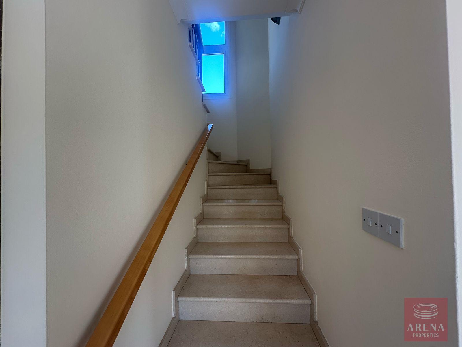 16-3-BED-VILLA-PROTARAS-9371