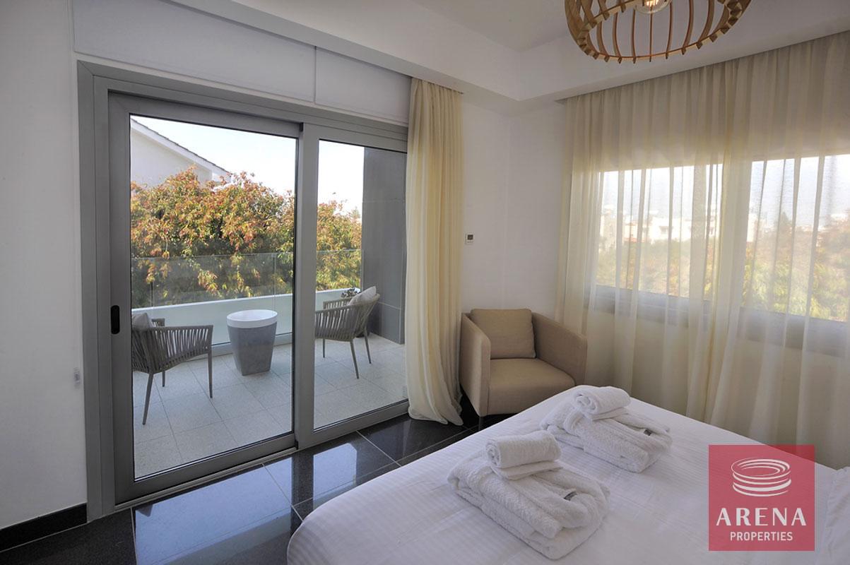 16-3-bed-villa-in-pervolia-5644-1