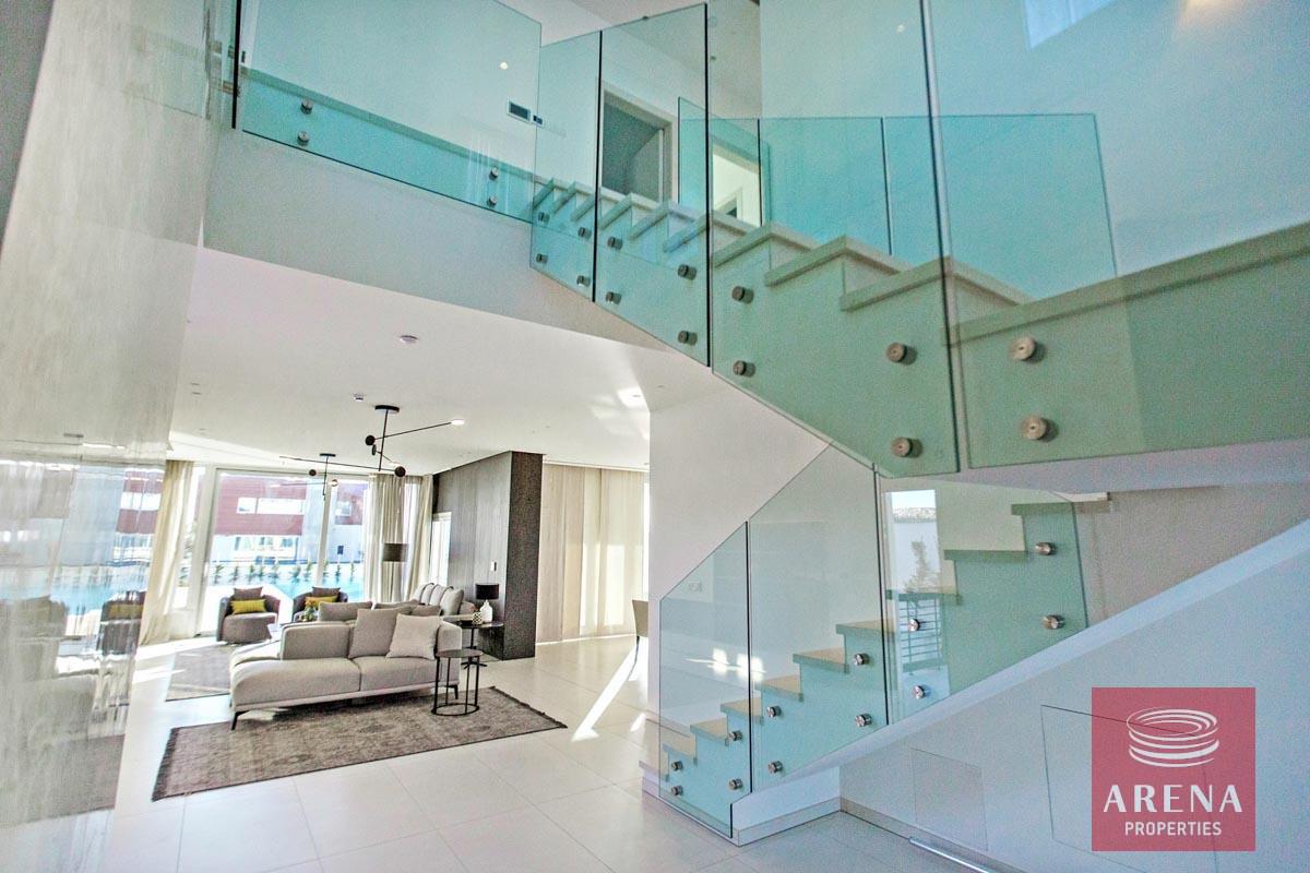 16-4-BED-VILLA-FOR-SALE-IN-AYIA-NAPA-7051-2