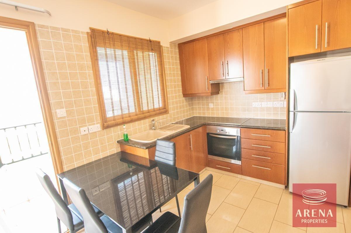 16-BUILDING-IN-DERYNIA-515-2