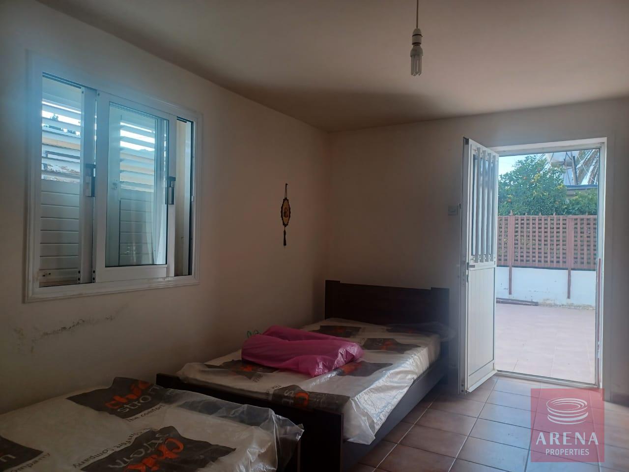 16-BUNGALOW-FOR-RENT-AVGOROU-9149-1