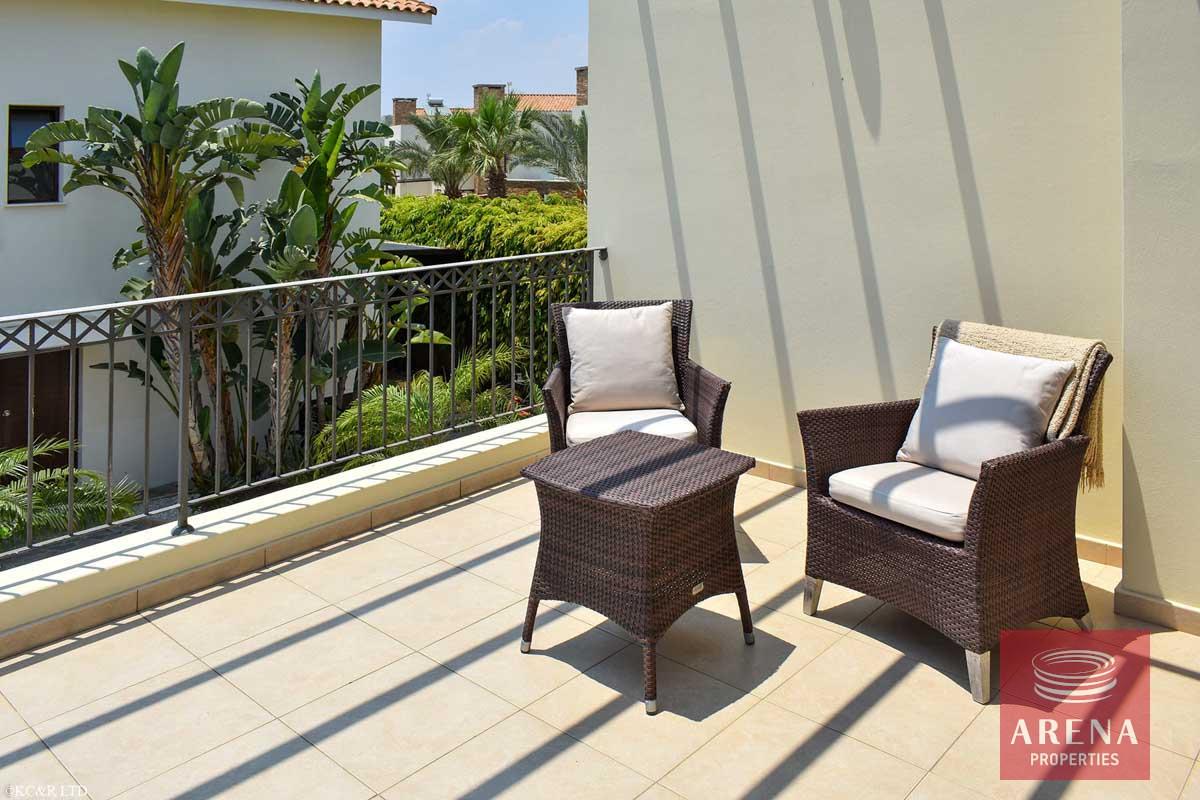 16-FRONT-LINE-VILLA-2