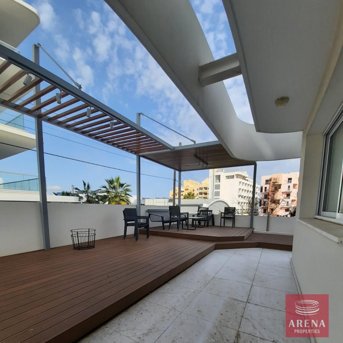 16-GF-APT-IN-MAKENZY-6127