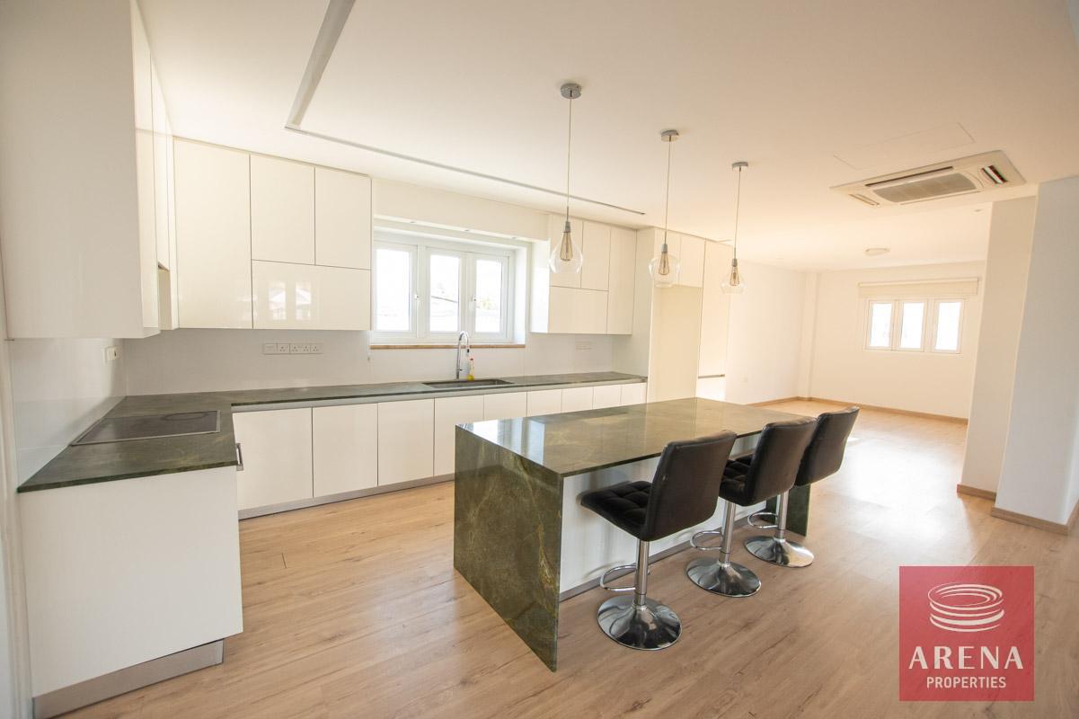 16-HOUSE-FOR-SALE-paralimni-4252-2