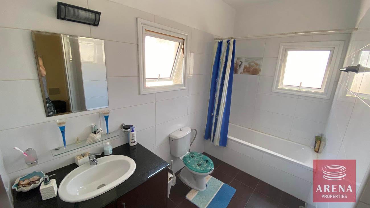 16-House-in-Liopetri-6225