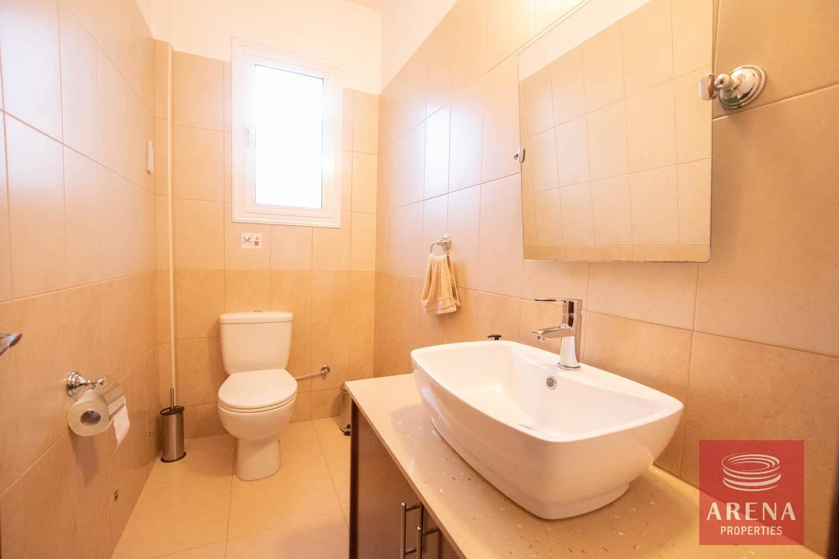 16-Townhouse-in-Oroklini-5773-1