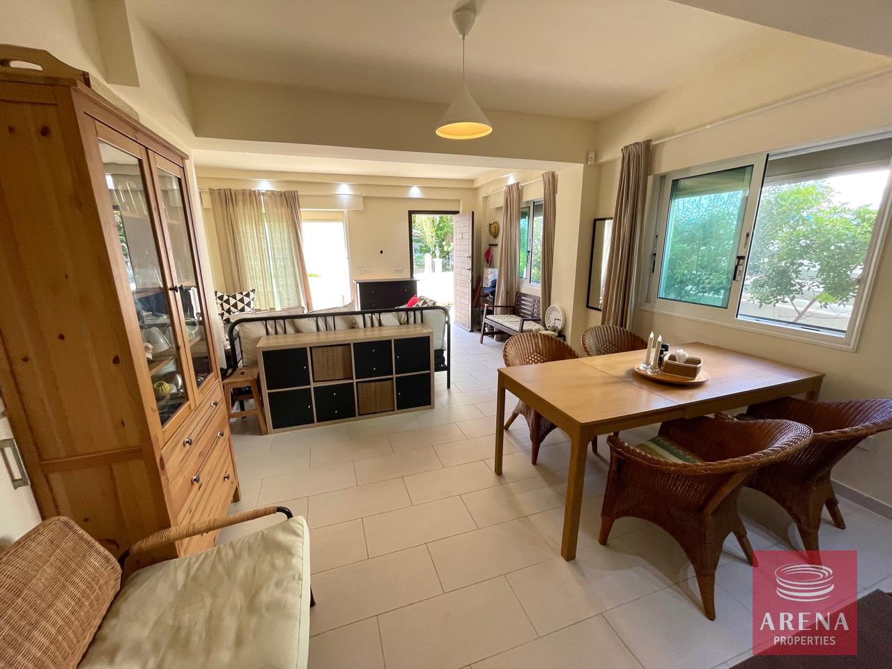 16-VILLA-IN-PERVOLIA-8654