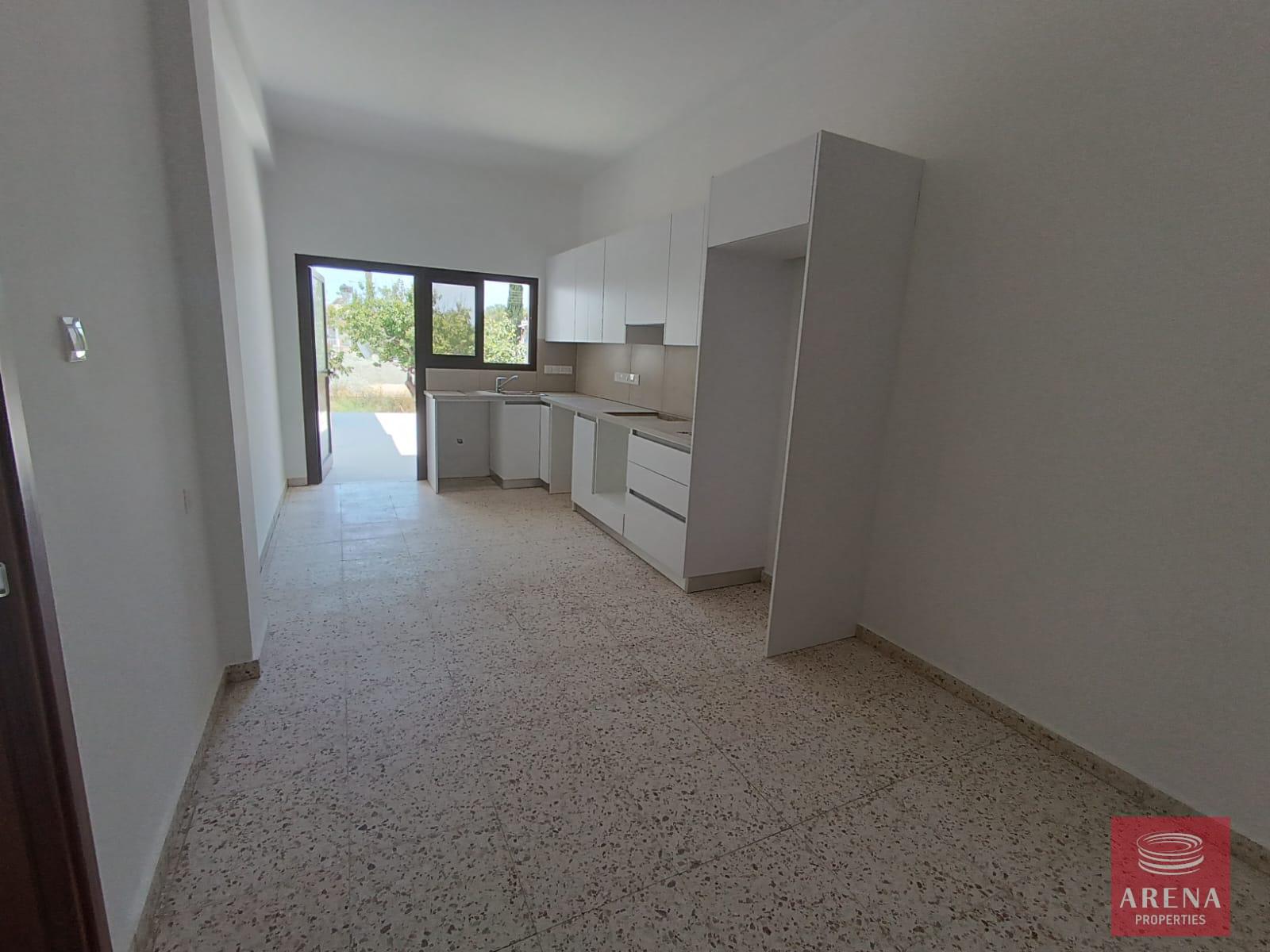 16-houses-in-pervolia-8297