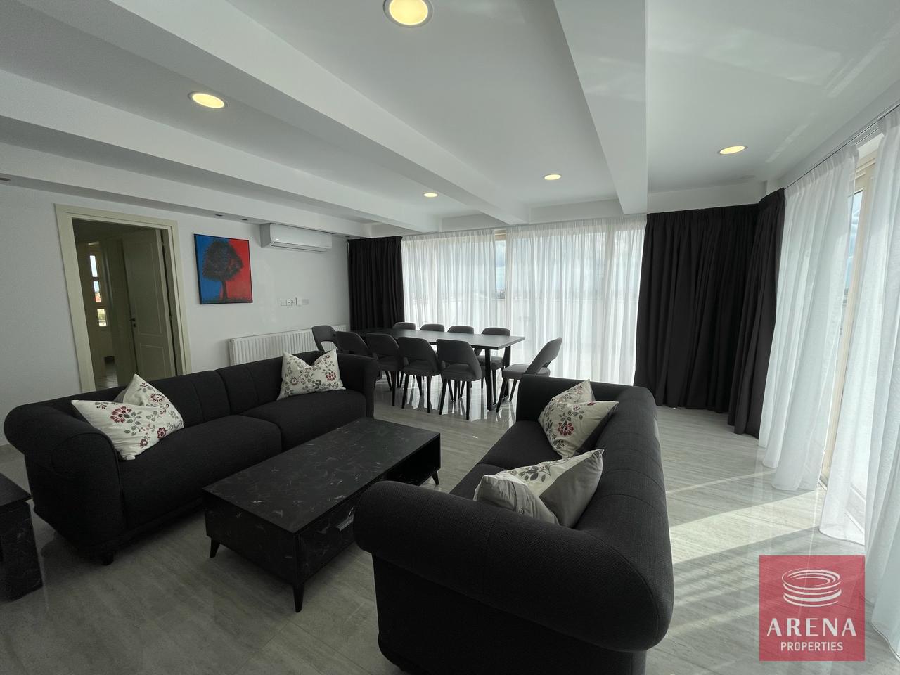17-3-BED-DUPLEX-7773-1