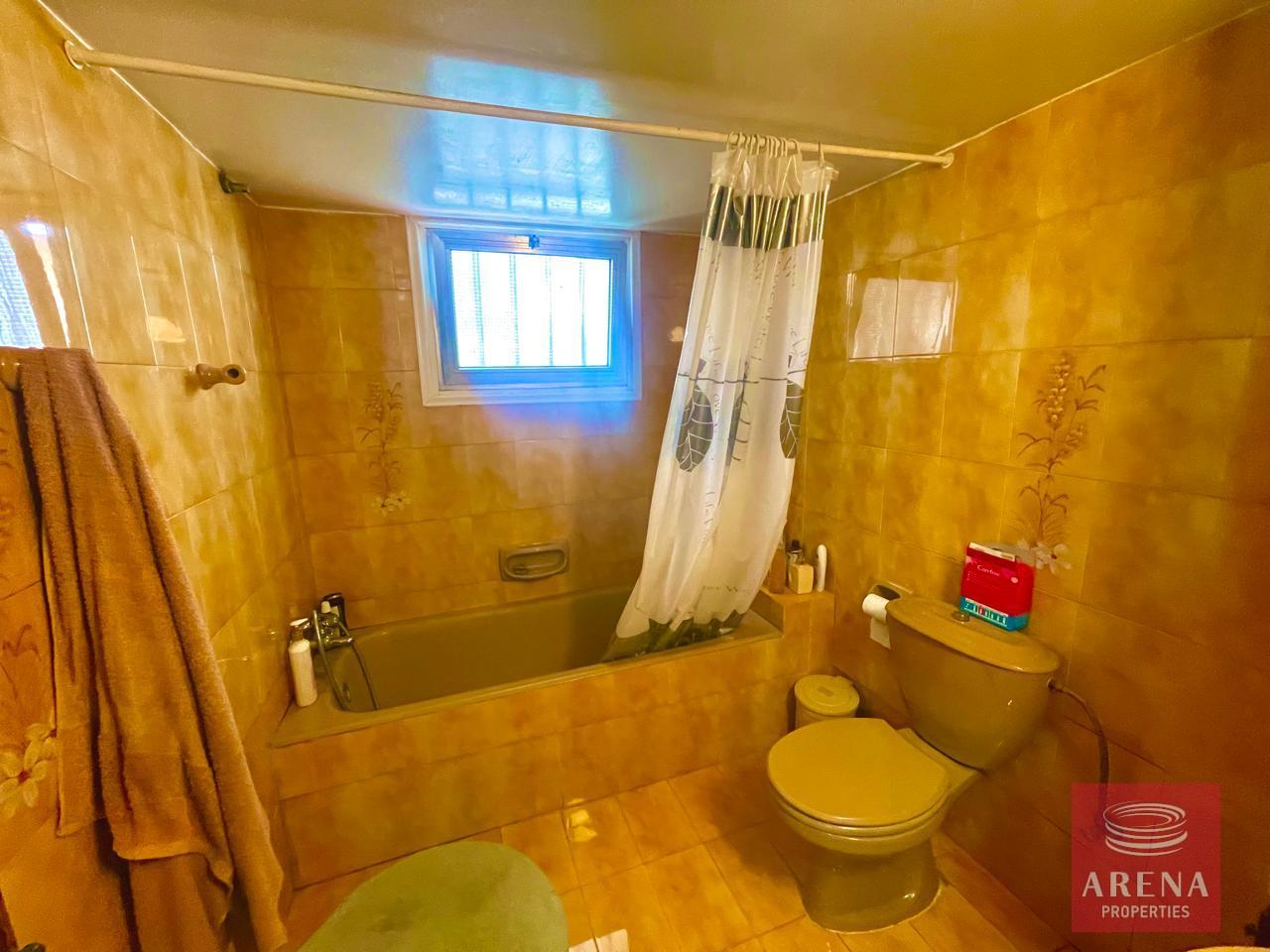 17-3-BED-TH-IN-SOTIROS-8141