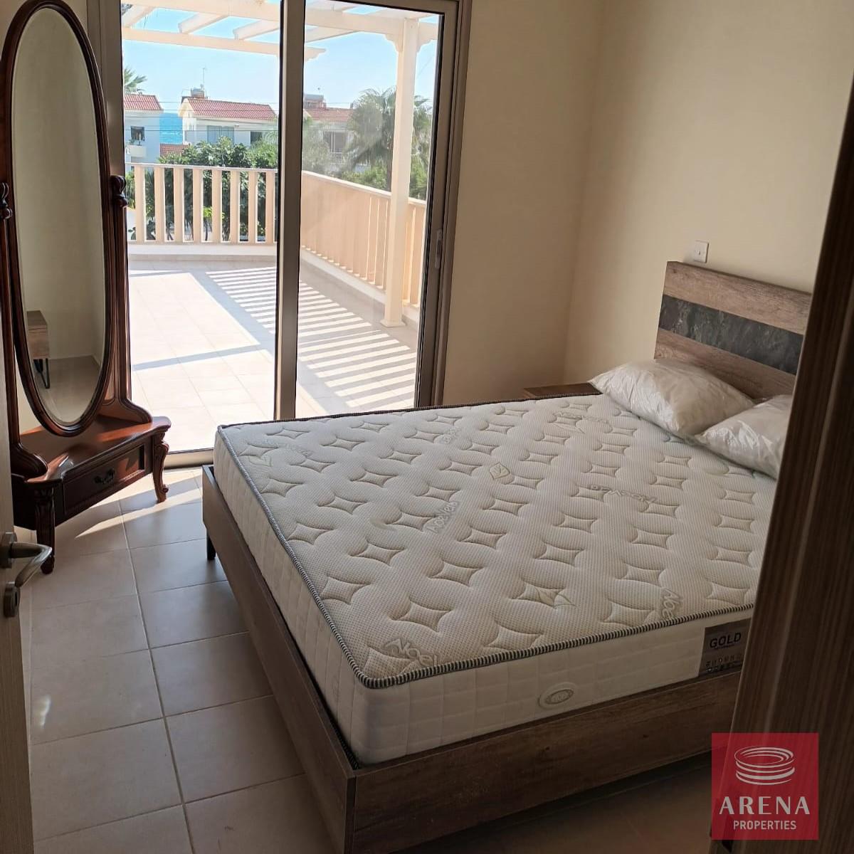 17-3-BED-VILLA-IN-PERVOLIA-8419