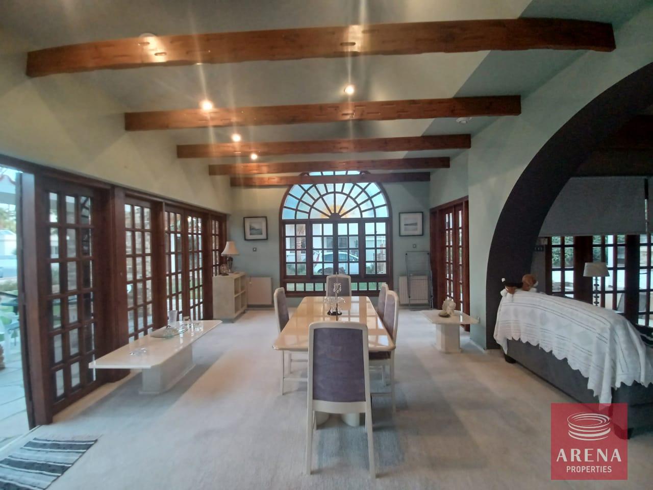 17-3-BED-VILLA-IN-PYLA-7456