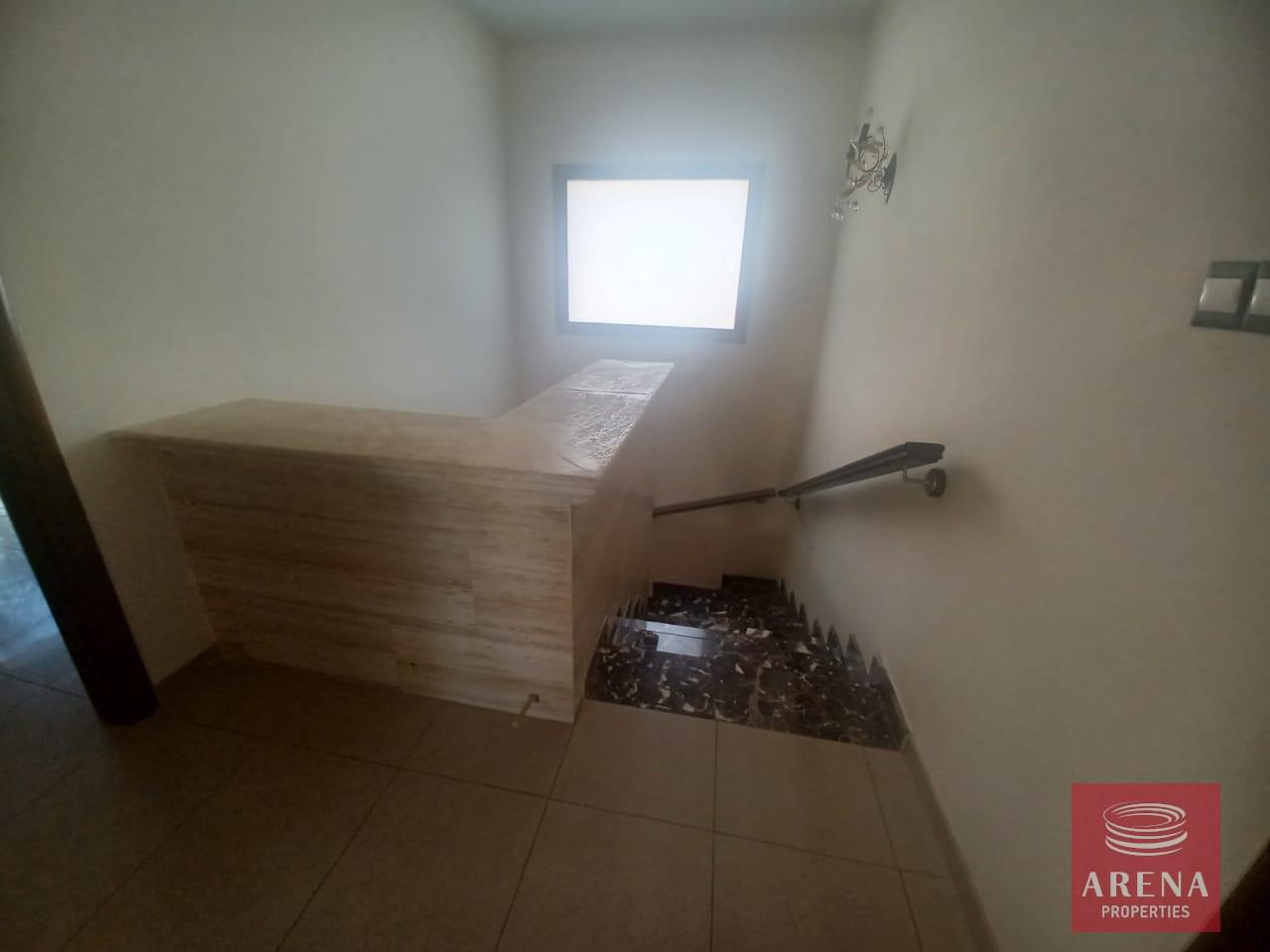 17-3-BED-VILLA-VRYSOULLES-9128