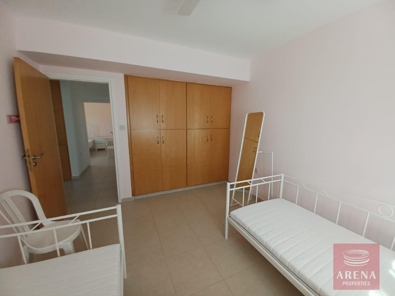 17-3-bed-apt-for-rent-Paralimni-7431-5