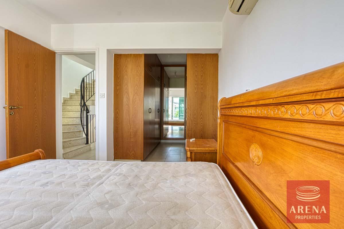 17-3-bed-th-for-sale-in-Paralimni-5880