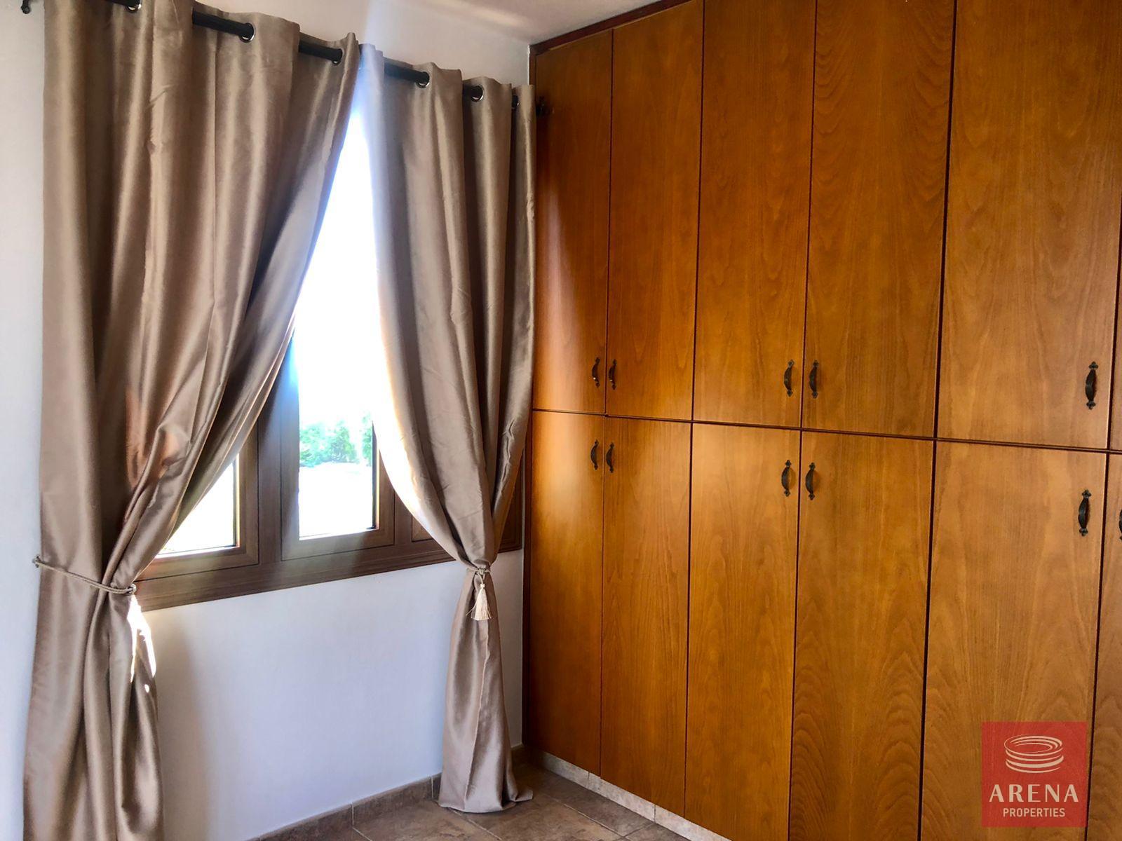 17-4-BED-VILLA-IN-PYLA-8300-1