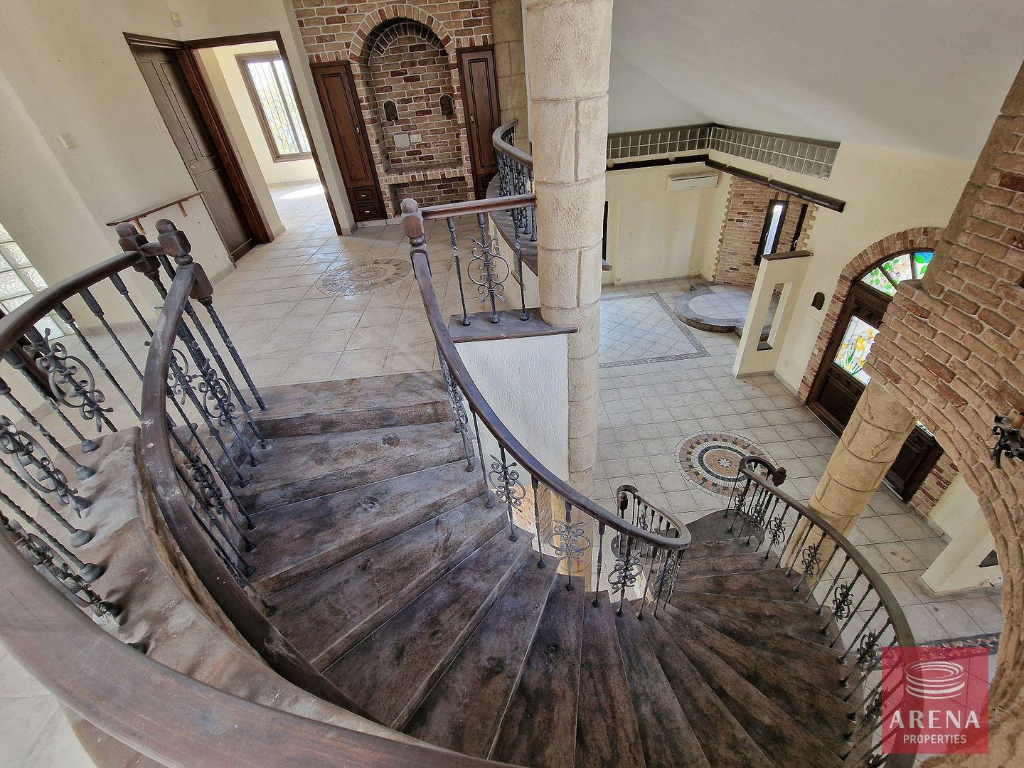 17-4-bed-villa-in-Dali-6684-1