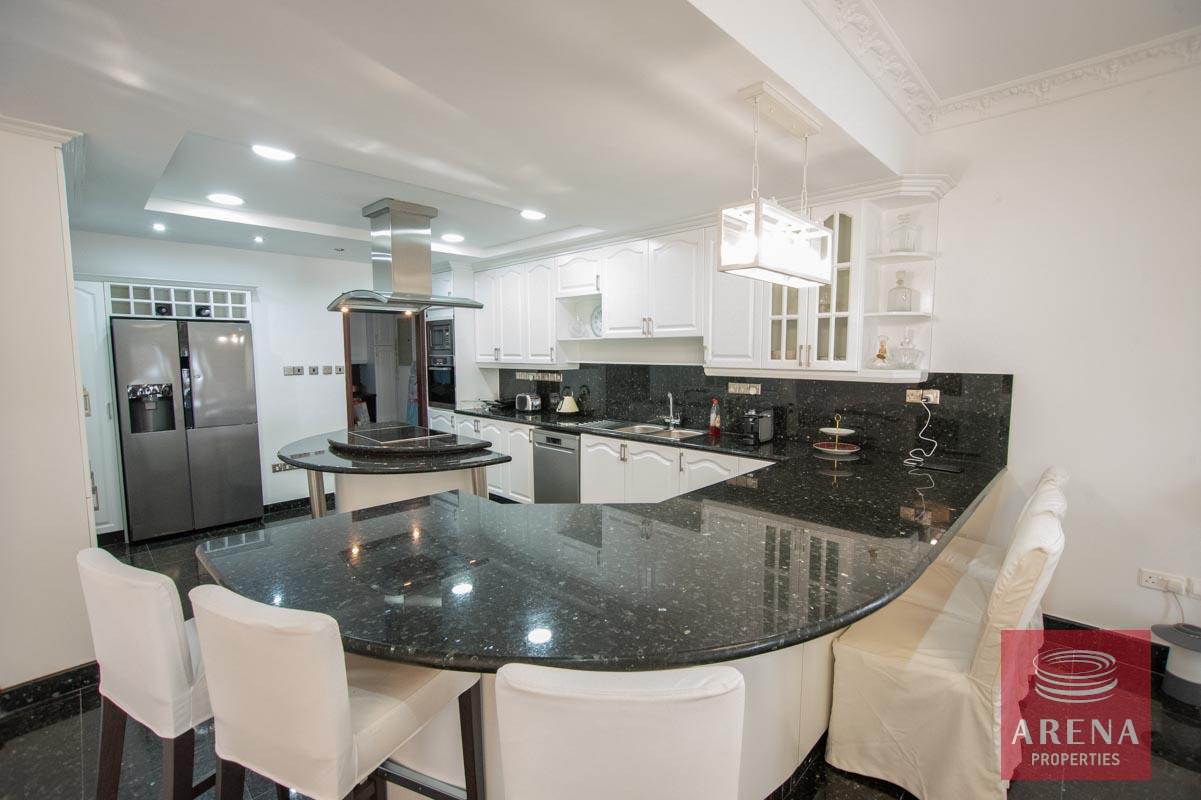 17-5-BED-VILLA-FOR-RENT-IN-PERVOLIA-5979-2