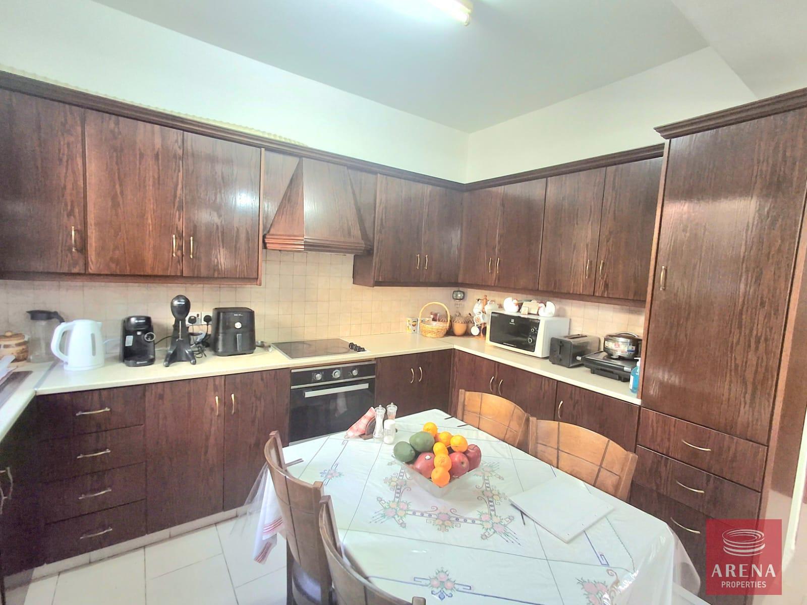 17-5-BED-VILLA-KRASAS-9152